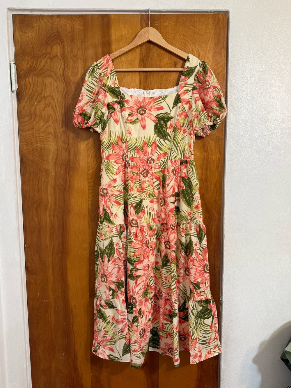 Julia Jordan Floral Puff-Sleeve Midi Dress